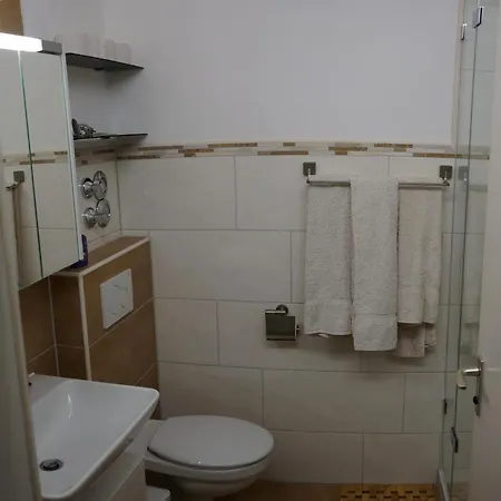 Apartamento Sunny 1-room Near Railway Station