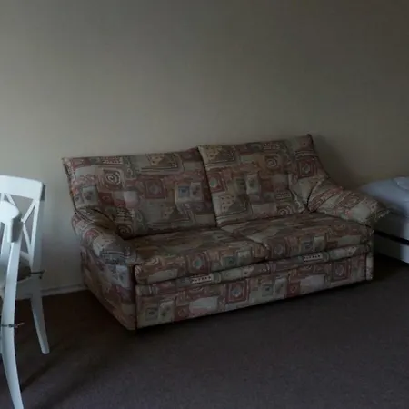 Sunny 1-room Near Railway Station *