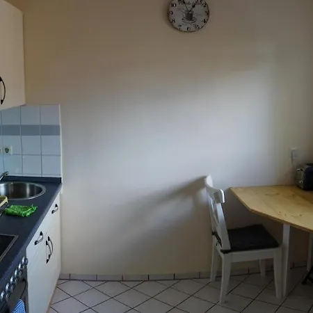 Sunny 1-room Near Railway Station * גרמיש-פרטנקירכן